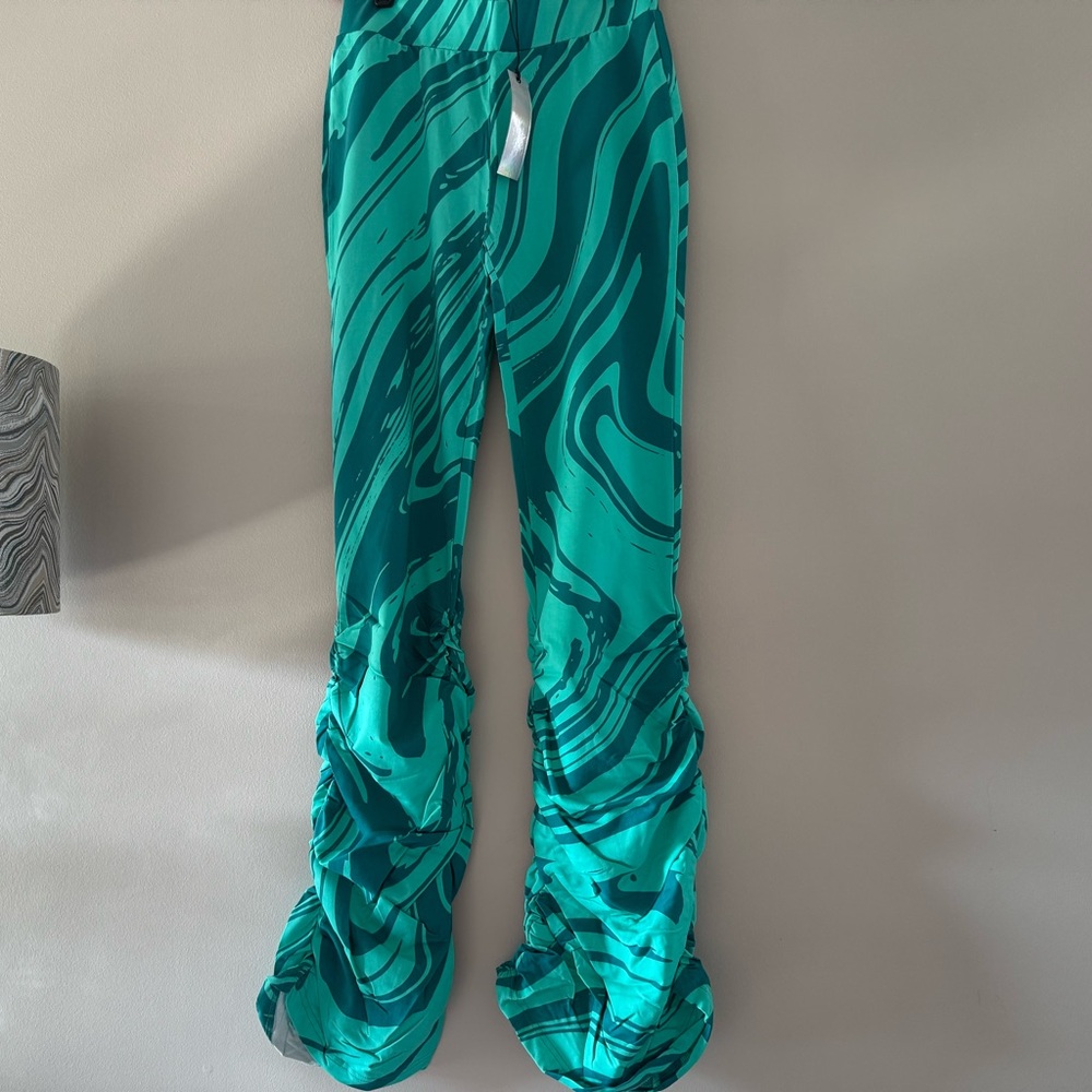 Stylish Green Swirl Women's Pants